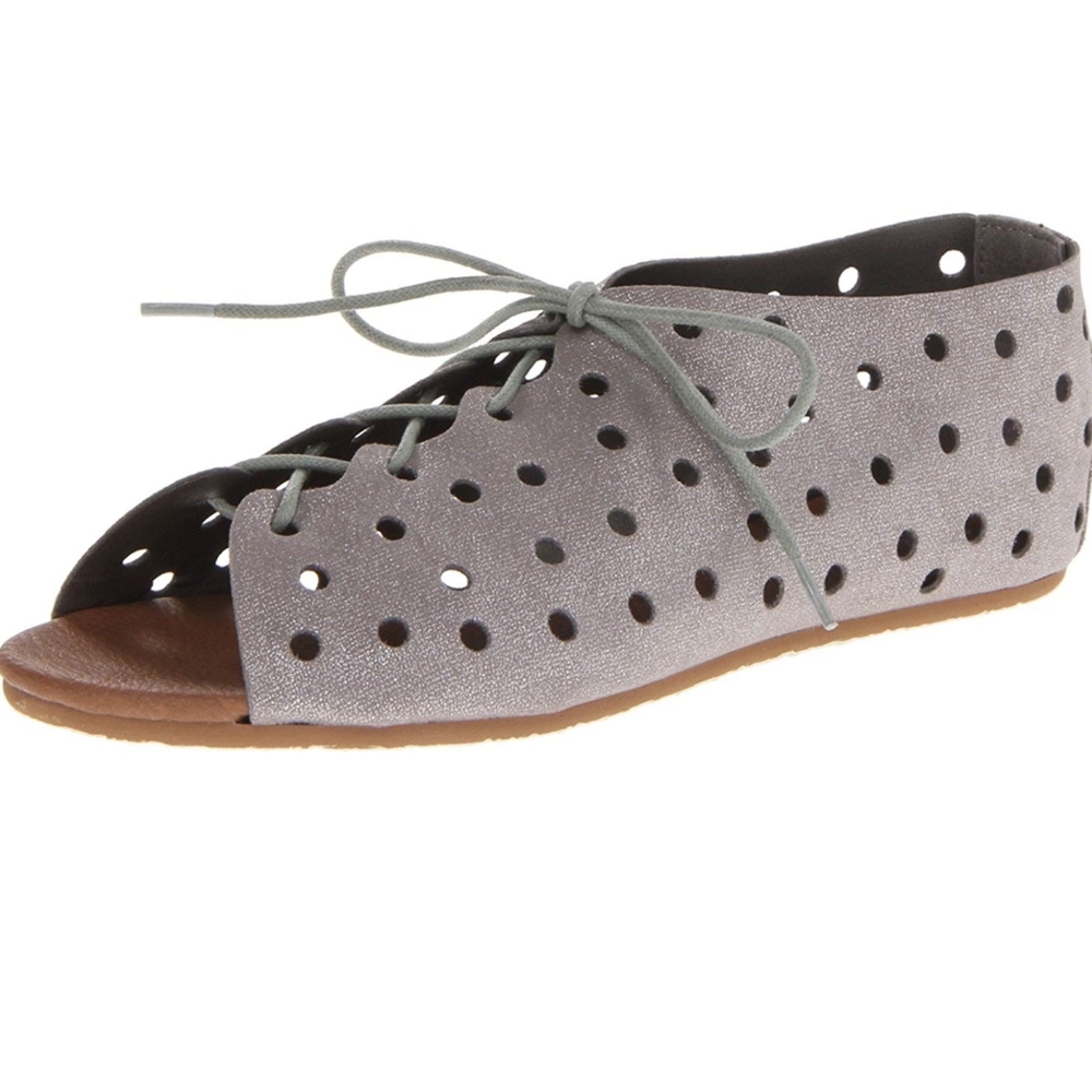 Sneak Peak Sandal